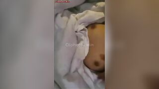 Bố ck giúp con dâu nứng lồn khi con trai vắng ngà