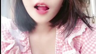 Như Quỳnh nhân viên FPT, khoe lồn để được sếp tăng lương