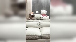 Hai em gái xinh live fb 2