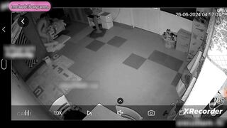 Hack cam chồng nứng cặc cởi quần bú lồn địt vợ đang ngủ