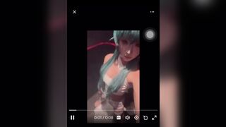 Cosplay thủ dâm bằng sextoy