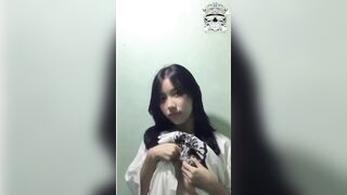 được bạn thân khoe vú p1 còn p 2,3,4 nữa nha 😋