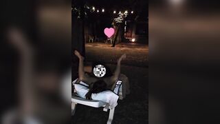 Đỉnh cao public, vác giường ra trước resot để chịch
