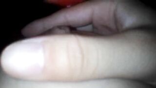 Thủ dâm bóp vú giữa đêm siêu hay