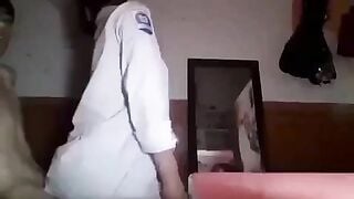 2 em học sinh cấp 3 chốn đi địt