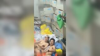Đang chịch hăng thì phát hiện bị quay lén 🤣🤣