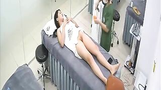 Hack camera em gái đi triệt lông bướm trong spa