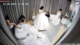 Hack camera phòng thử váy cưới