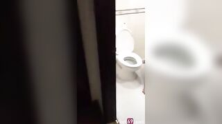 Đi ra ngoài cho vợ tắm đi