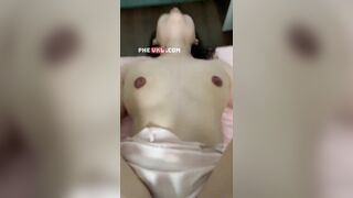 Chơi con bạn thân 1 lứa