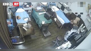 Hack camera Đại ca xăm trổ đụ chị chủ spa vú to rên la