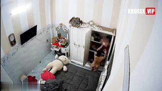 Hack Camera Loạn luân bố chồng chịch con dâu dâm đãng khi chồng đi vắng (Bản Full)