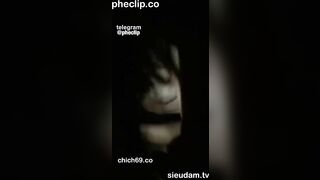 Em Nhân Viên Quán Cafe Võng Chiều Khách Tới Bến
