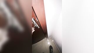 quên khóa cửa phòng, bé hàng xóm ngủ trong cơn say sau cuộc nhậu và cái kết!