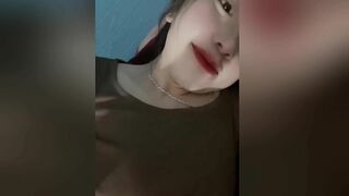 Em gái sumit có tiền là gửi clip