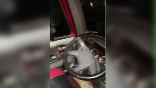 Cho em gái đi nhờ xe và cái kết