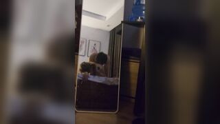 Doggy em khánh ly trước gương