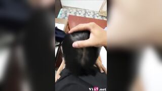 Ba mẹ vắng nhà bắt con em bú cặc sướng quá bắn voi miệng nó