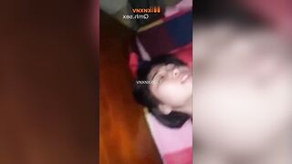 Gạ em học sinh vú to đi nhà nghỉ