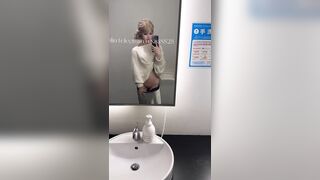 đang đi show thì nứng quá vào luôn toilet móc bằng sextoy https://link4m.com/GQyl0M