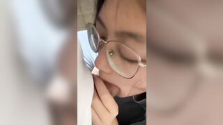 Bú cu cho lớp trưởng trong giờ ra chơi