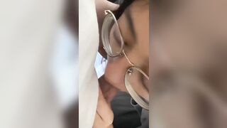 Bú cu cho lớp trưởng trong giờ ra chơi