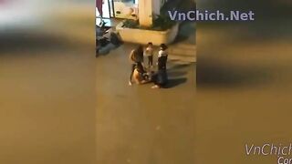 Đánh ghen Lột Đồ Lột Sạch Đồ giữa đường cực sung