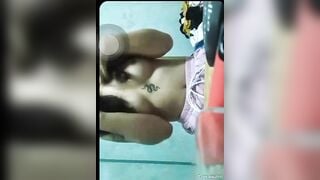 Show hàng cho NY xem trong WC trường