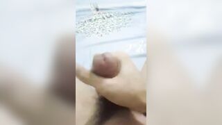 e trai *** sục cu tinh trùng loãng cho người yêu xem bị mẹ người yêu phát hiện