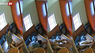 Hack Camera Vợ dâm đãng bú cu gạ chồng đụ vì quá nứng