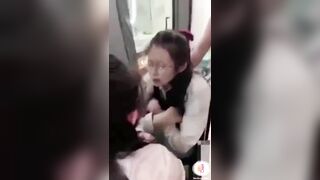 em bảo với chồng hôm nay em phải tăng ca về muộn