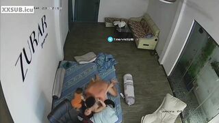 cặp đôi đụ nhau trước mặt con