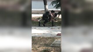 Public: Học sinh thời này bạo thật!!