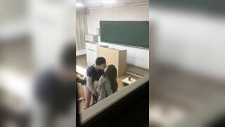 Học sinh thời này bạo thật!! 2
