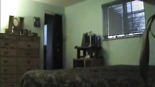 Chồng gắn camera ẩn bắt tại trận vợ ngoại tình (Clip thật)
