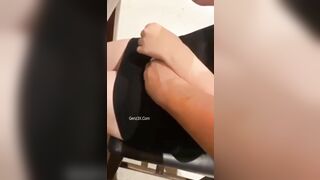 Mò Vú Em Nhân Viên Quán Hai Lúa Vú To Ti Hồng Giọng Miền Tây