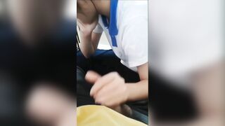 Em học sinh mới tập tành nên còn ngượng