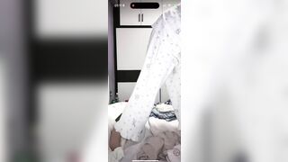 Lộ hàng trên livestream p1