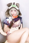 Em gái cosplay loli