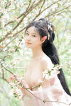 chị hằng này to tròn quá