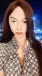Khánh Linh 2k7 Xinh Gái Show Hàng
